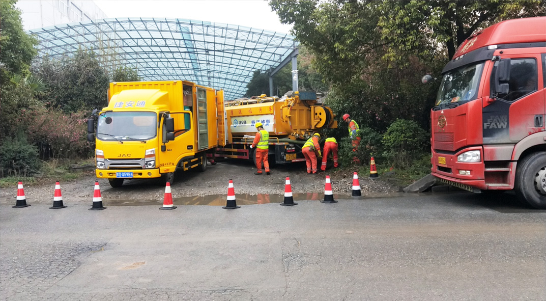 呼图壁成区雨污水管网“四位一体”检测疏通项目